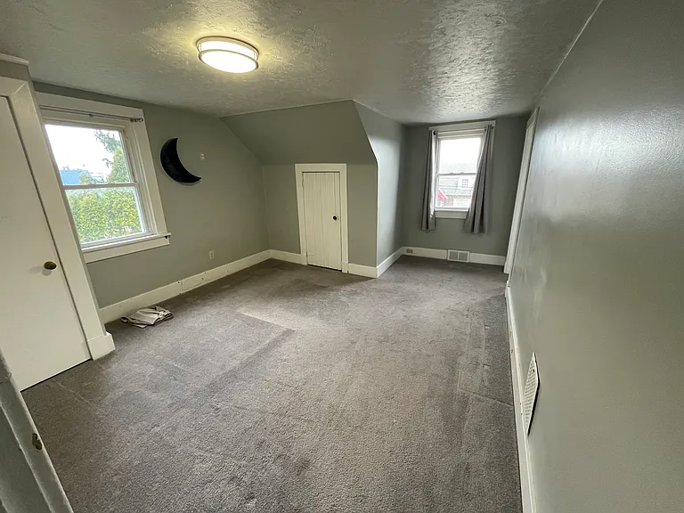 967 Perry Hwy #2 — Photo 2