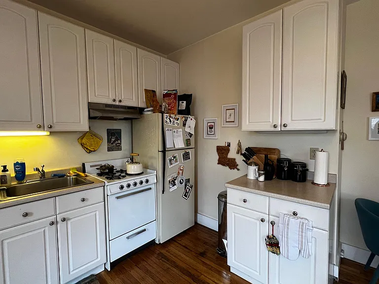86 Clarendon Ave #F — Photo 12