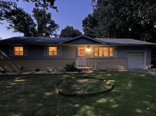 463 W Pearl Street, Aurora, MO 65605