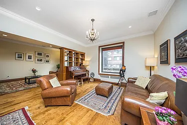 Sold by NestApple, Inc.