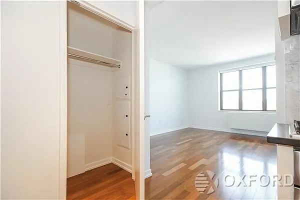 Rented by Oxford Property Group | media 34