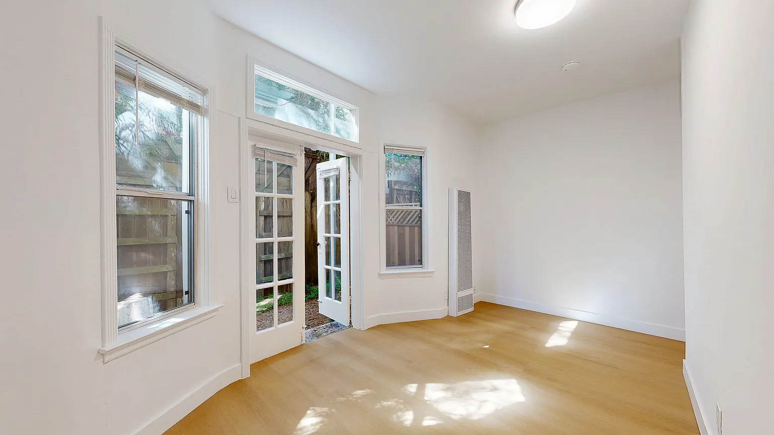 1715 Webster St #106 photo 1