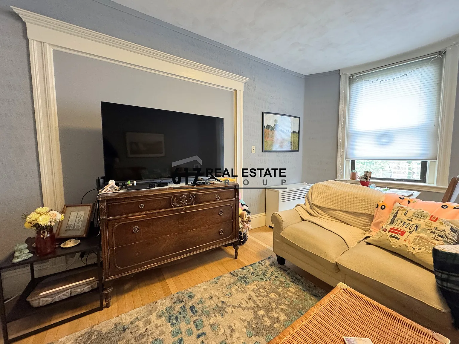 3 bed, 1100 sqft, $4,500 — Photo 2