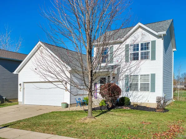 762 Pinegate Dr, Fowlerville, MI 48836