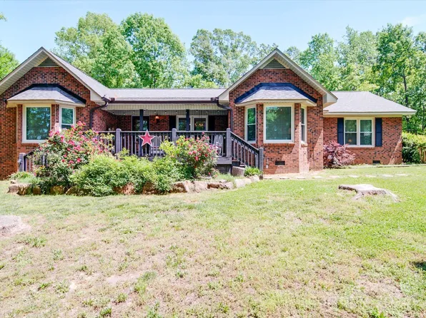 6321 Lawyers Rd E, Marshville, NC 28103