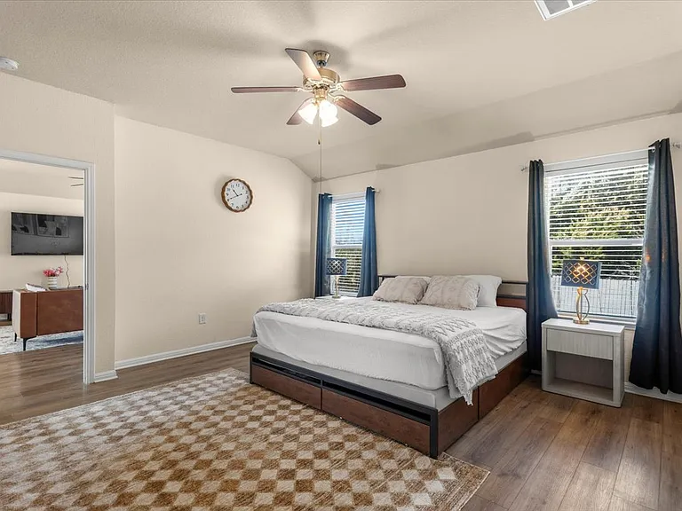11100 Dawes Pl — Photo 17
