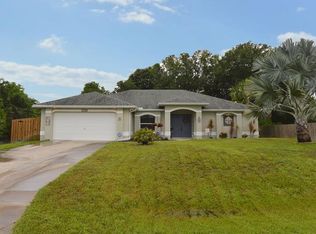 1098 N San Mateo Dr, North Port, FL 34288