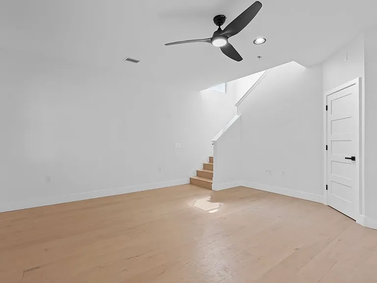 7204 Carver Ave #A — Photo 13