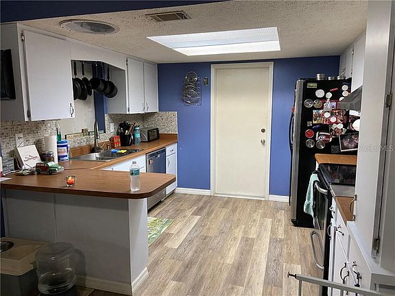 3rd image of 1215 Citrus Hill Ct