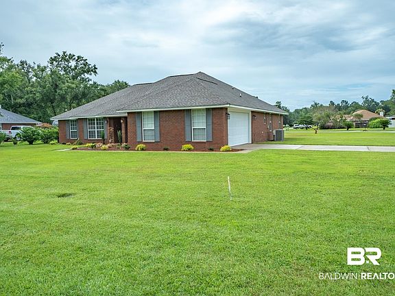 2nd image of 109 Monteith Cir