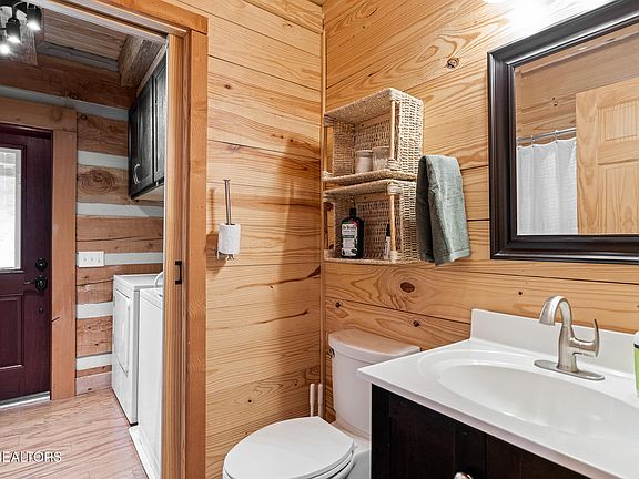 15th image of this home