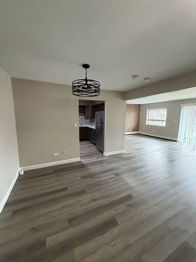 2 bed, 1230 sqft, $2,200 — Photo 3