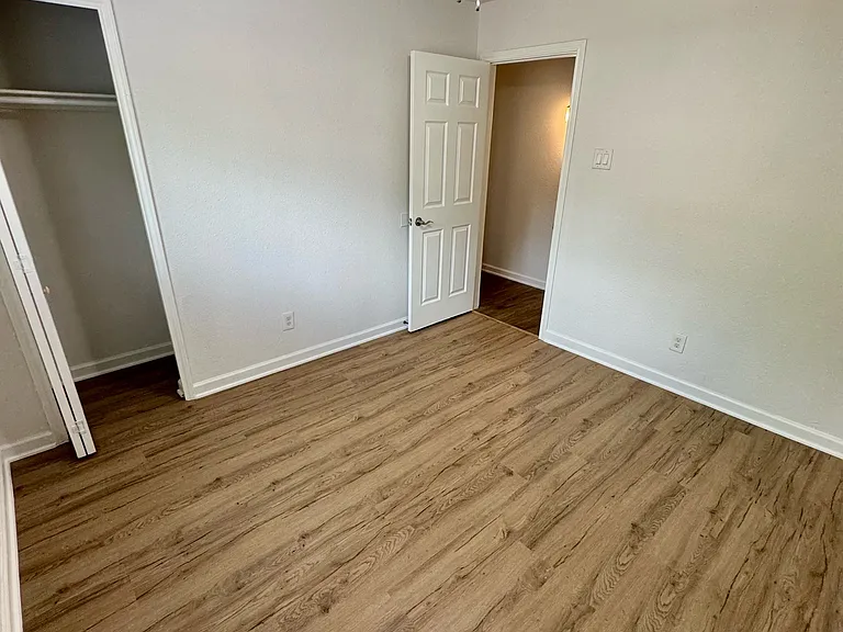 3003 Lemmontree Ln — Photo 9