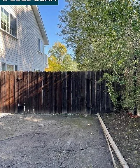 2860 Buena Vista Ave — Photo 36