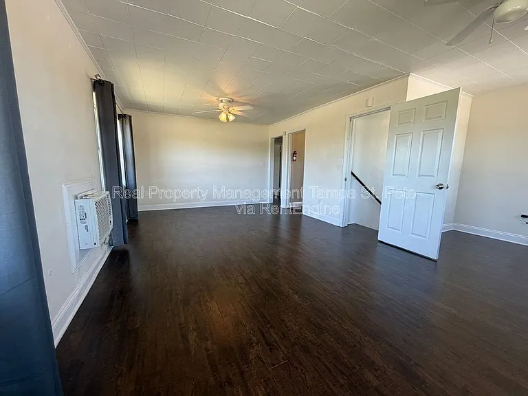 6900 Miami Dr #2 — Photo 4
