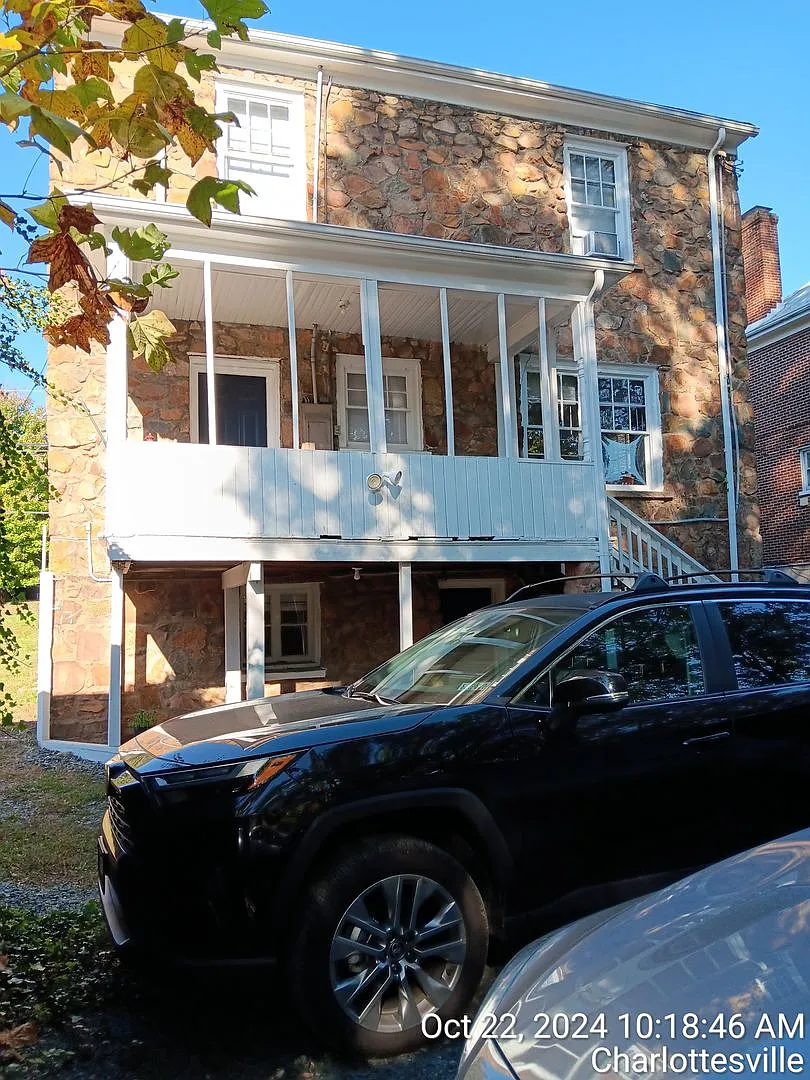 502 14th Street Living 8 Bedroom / 4 Bathroom Leasing Year 2027-2028 — Photo 3