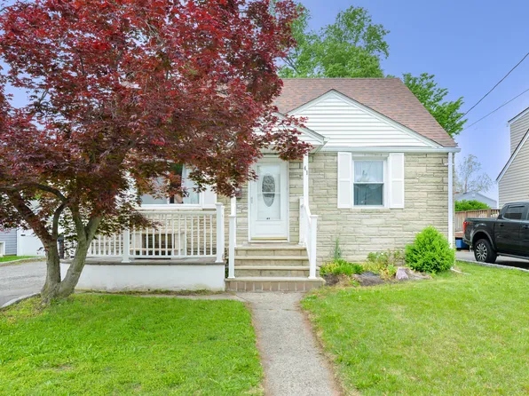 41 New York Ave, Bergenfield, NJ 07621