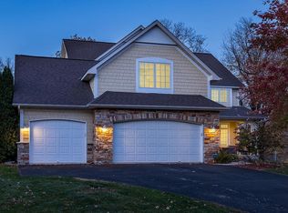 5976 Idlewood Rd, Mound, MN 55364