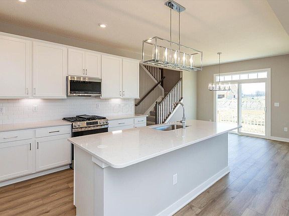 7th image of this home