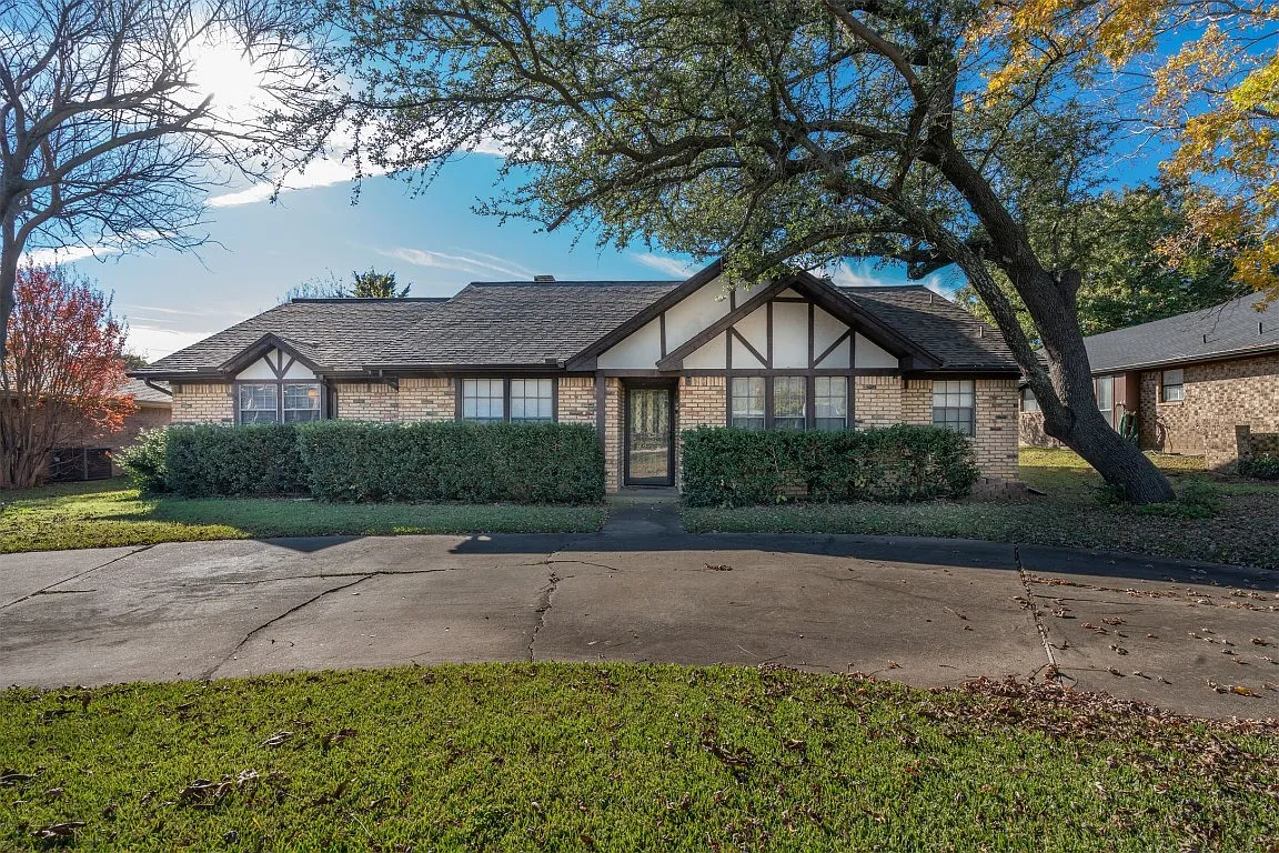 1005 Egyptian Way, Grand Prairie, TX 75050 | Zillow