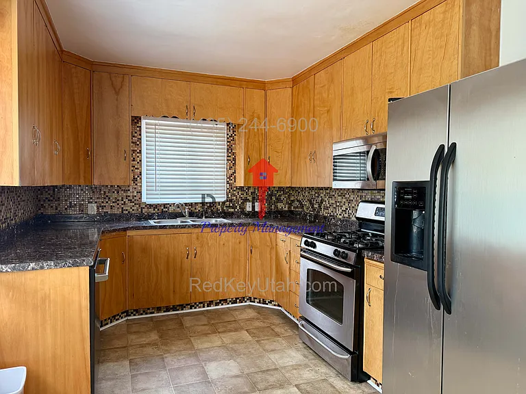 S Main St Duplex — Photo 7