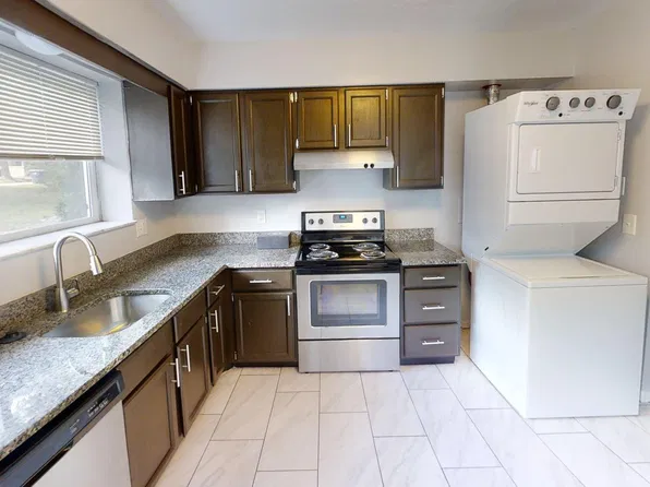 1300 W Huron St, Ann Arbor, MI 48103