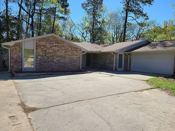3rd image of 5618 Carrie Dr