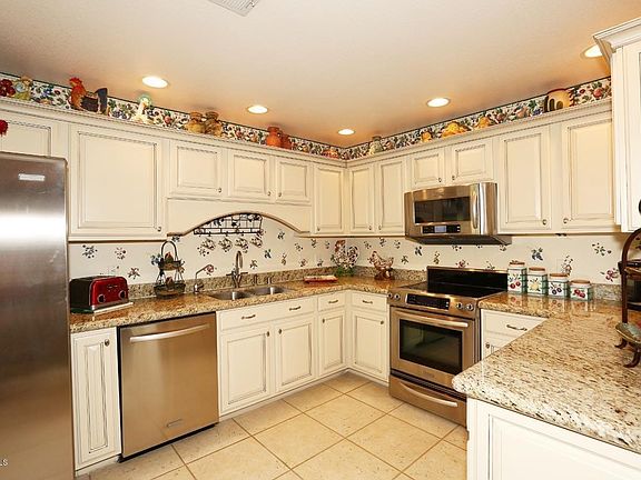 Highly Upgraded Kitchen