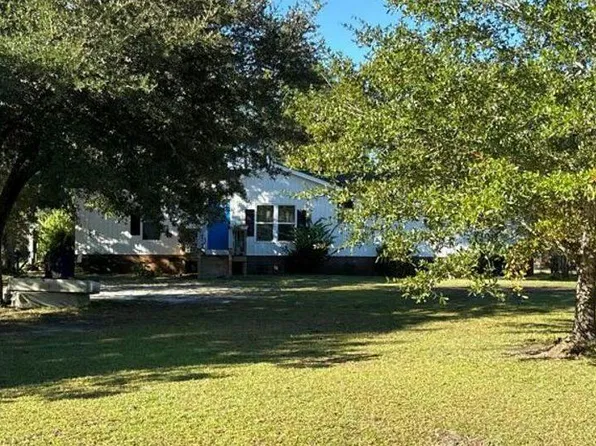 3593 Blue Banks Loop Rd NE, Leland, NC 28451