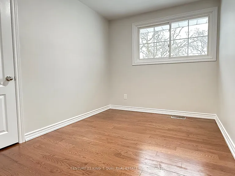 4383 Petrie Ct #UPPER — Photo 9