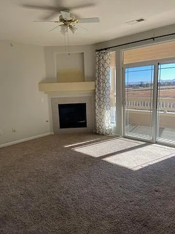 1 bed, 923 sqft, $1,750 — Photo 3