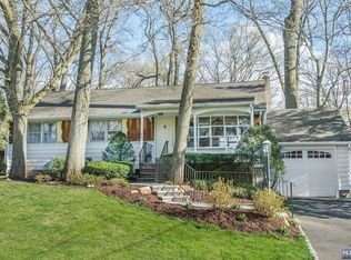 955 Bridge St, Washington Township, NJ 07676