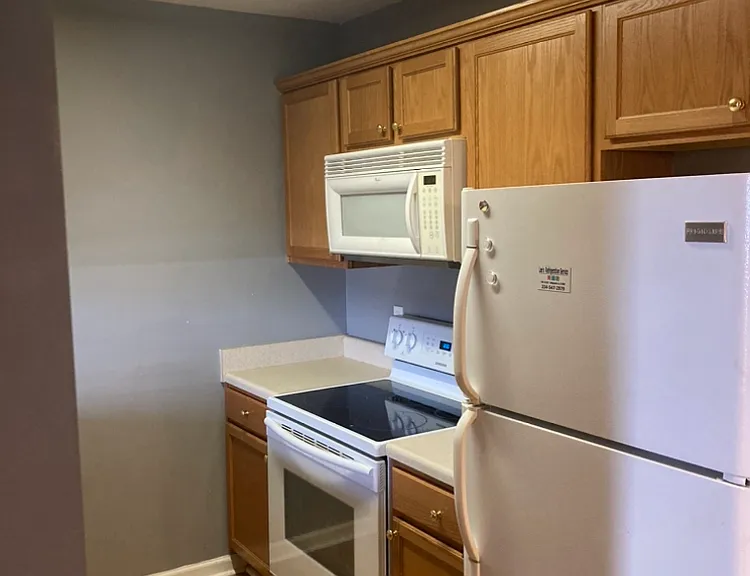 608 Elm St #A-3 — Photo 7