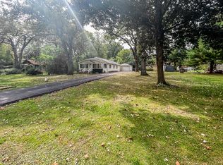 27692 N Oak St, Island Lake, IL 60042