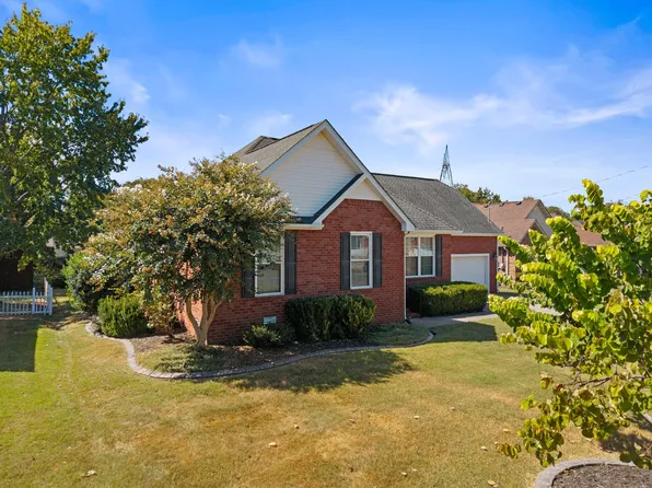 308 Acorn Ct, Smyrna, TN 37167