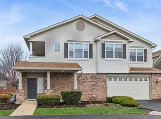 420 Chesterfield Ct #420, Oswego, IL 60543