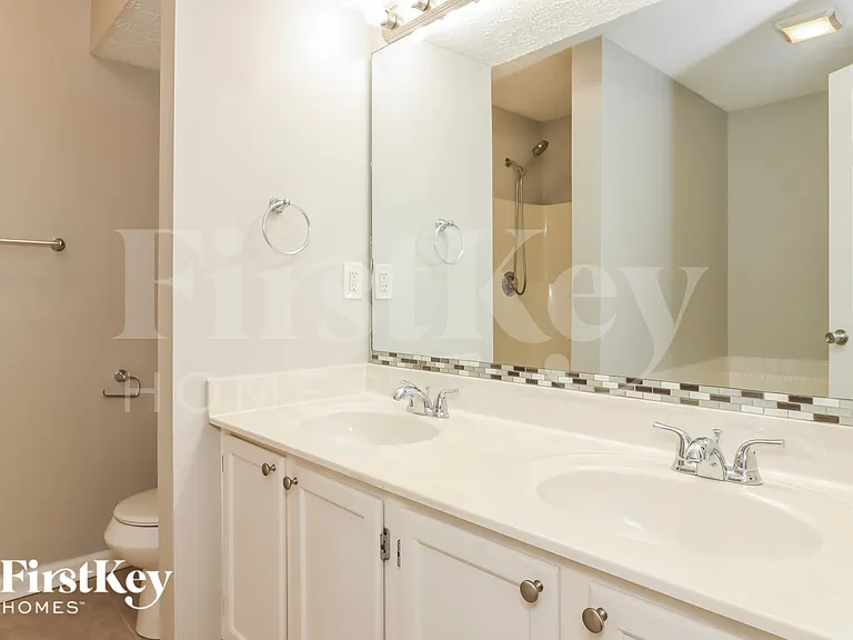 3765 Willow Ridge Rd — Photo 11