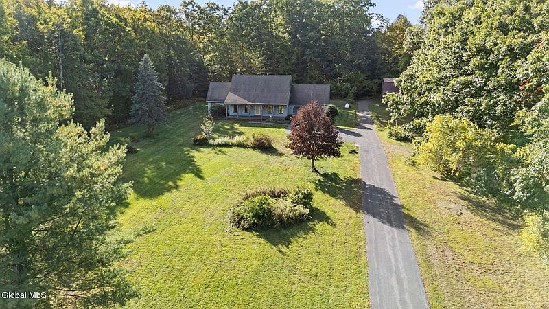 3rd image of 5525 Mack Road