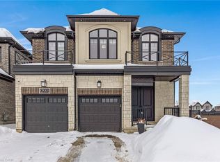 900 Pondcliffe Ct, Kitchener, ON N2R0M4