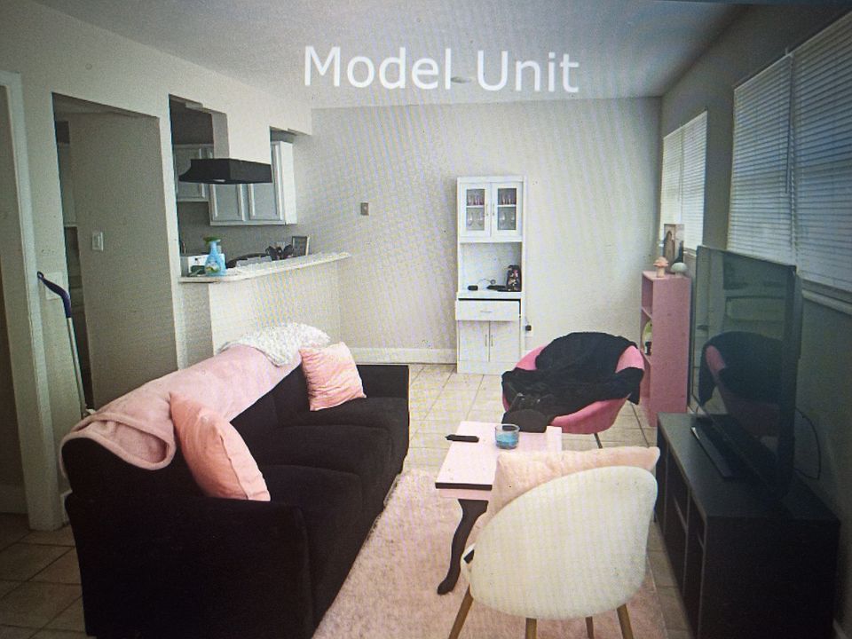 1st image of 603 Woodbine St #4