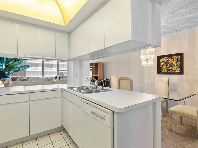 4010 Galt Ocean Dr #802 — Photo 21