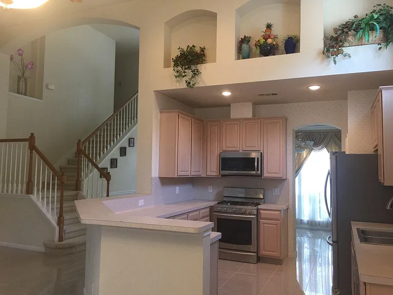 8906 Beawood Dr — Photo 5
