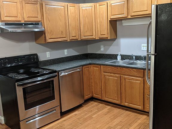 4th image of 722 W Clay St