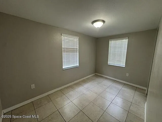 1841 Baldwin St — Photo 15