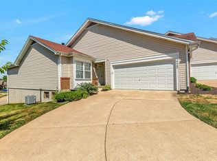 1646 Chapman Ct, Saint Charles, MO