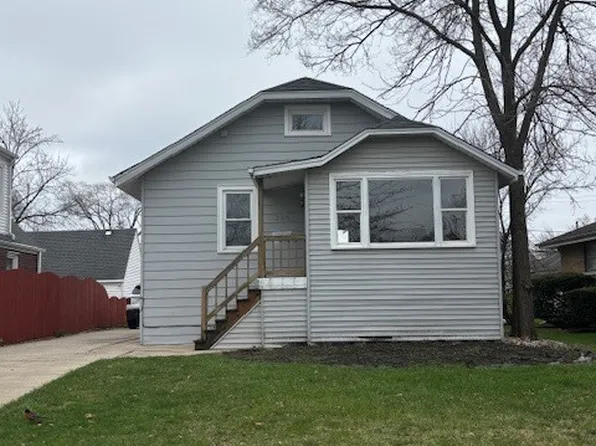 209 S Pick Ave, Elmhurst, IL 60126