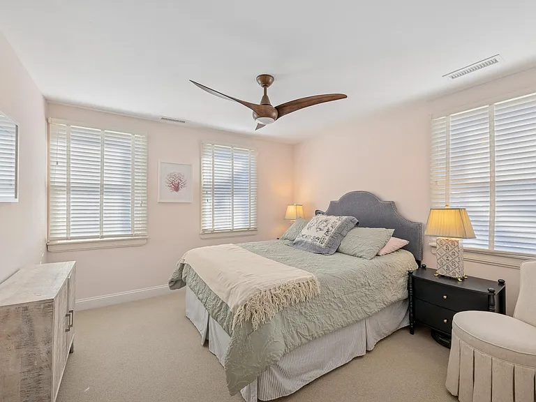 570 Hampton Rd #22 — Photo 17