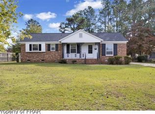 507 Farmview Dr, Fayetteville, NC 28311