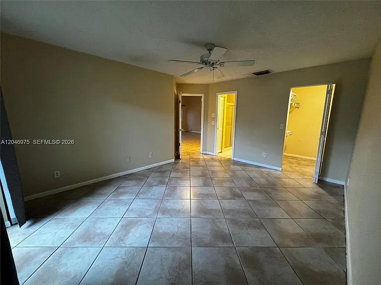951 SW 109th Ave — Photo 16