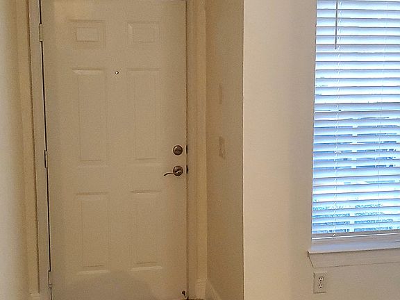 Entrance to living area